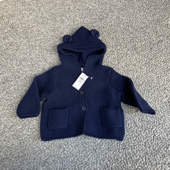 Baby Gap sweater NWT - Picture 1 of 5